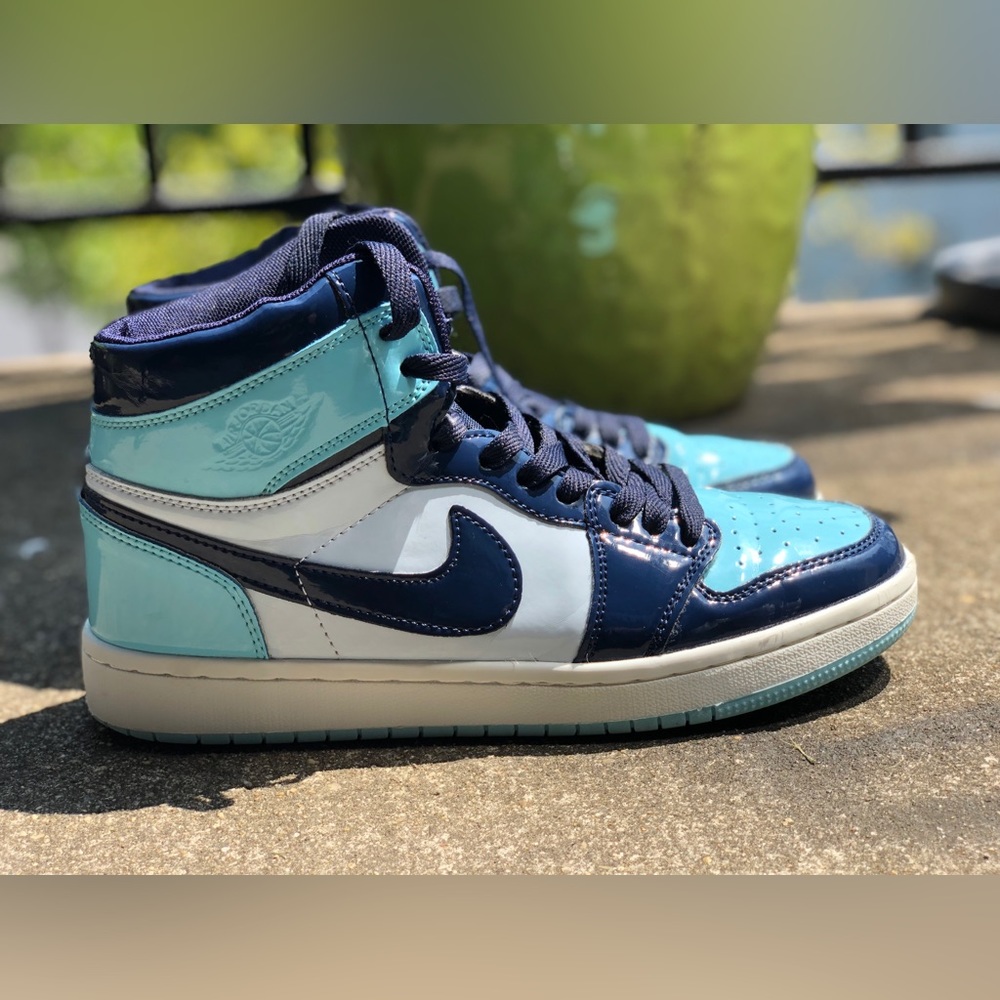 Jordan 1 Retro High - Picture 4 of 5